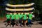 Hoy nos faltaba la brigada barranquera, pero aquí tenemos el equipo de rafting